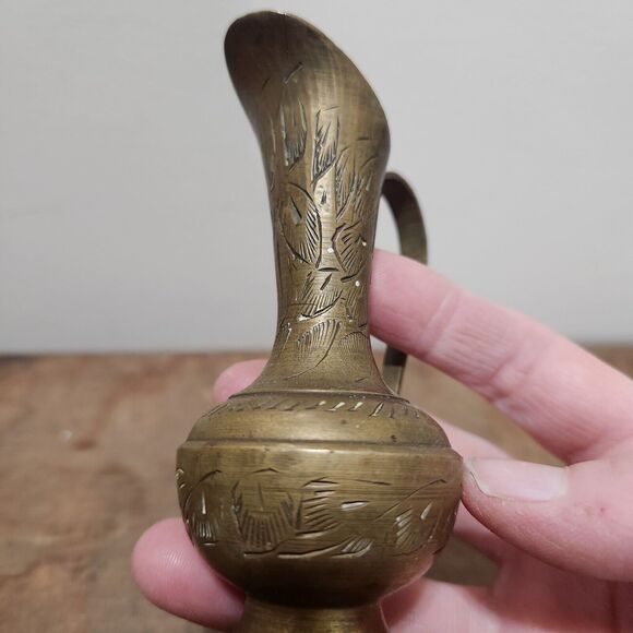 VTG MCM Brass Pitcher Etched Opium Knick Knack Bud Vase Tea - Picture 5 of 8